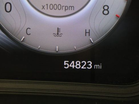 Used 2023 Hyundai Kona Limited image 13