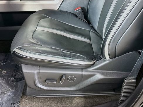 Used 2018 Ford F350 Platinum w/ Platinum Ultimate Package AWD/4WD image 19