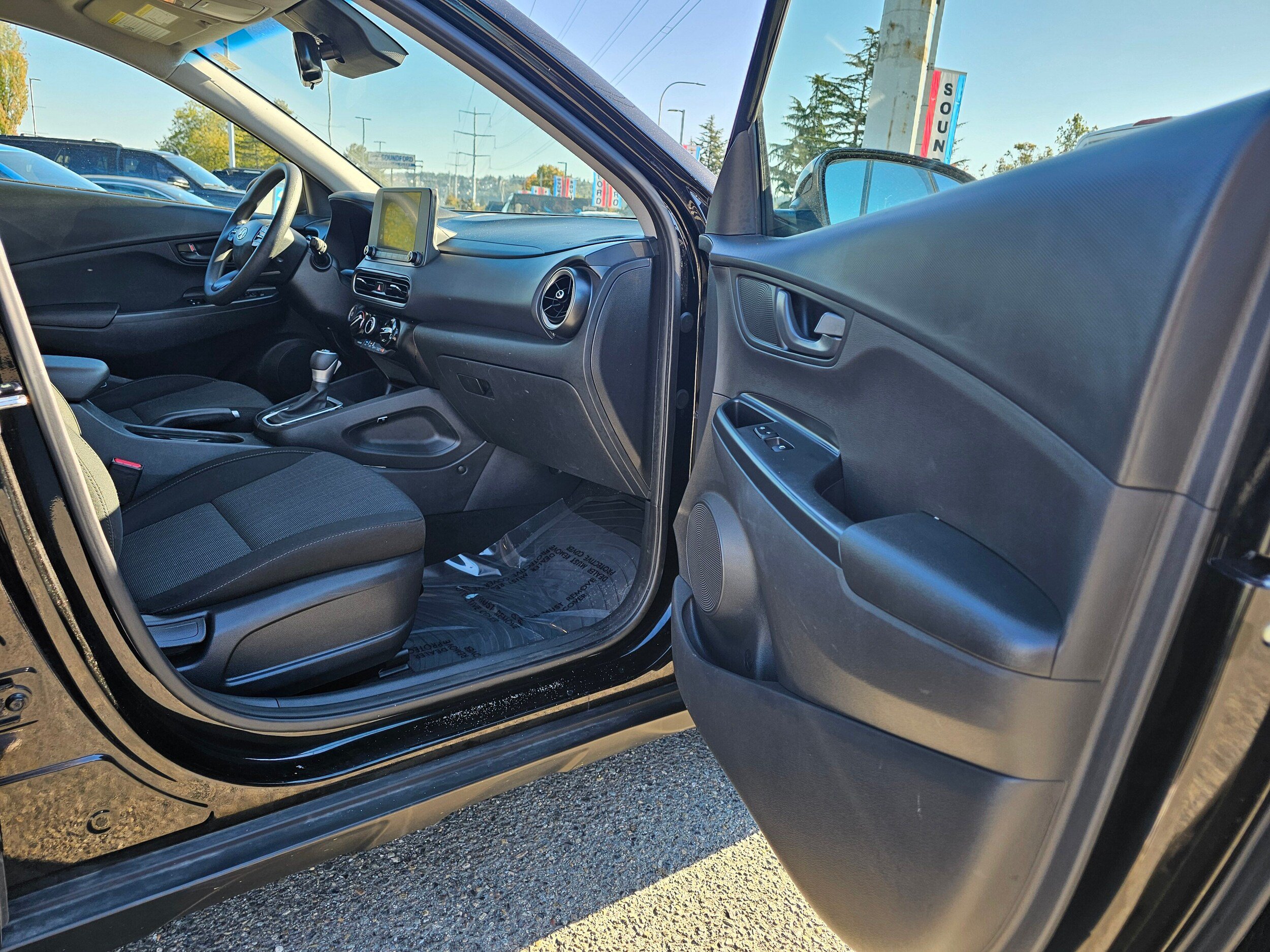 Used 2022 Hyundai Kona SEL w/ Cargo Package AWD/4WD image 13