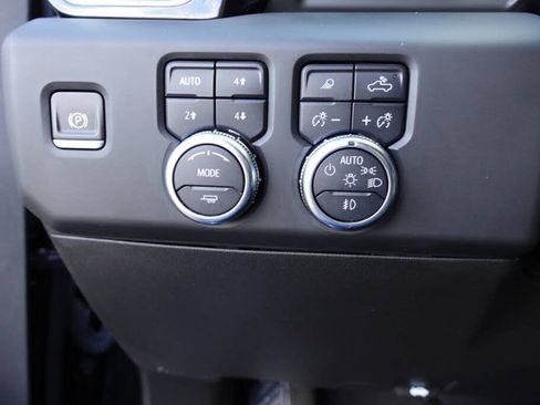Used 2024 GMC Sierra 1500 Denali w/ Denali Reserve Package AWD/4WD image 71