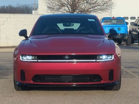 Used 2024 Dodge Charger Daytona Scat Pack w/ Plus Group AWD/4WD image 8