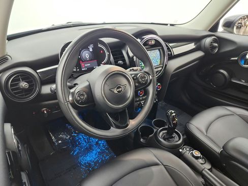 Used 2021 MINI Cooper 2-Door Hardtop w/ 6.5" Touchscreen Package FWD image 14