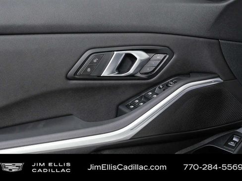 Used 2025 BMW 330i xDrive Sedan AWD/4WD image 6