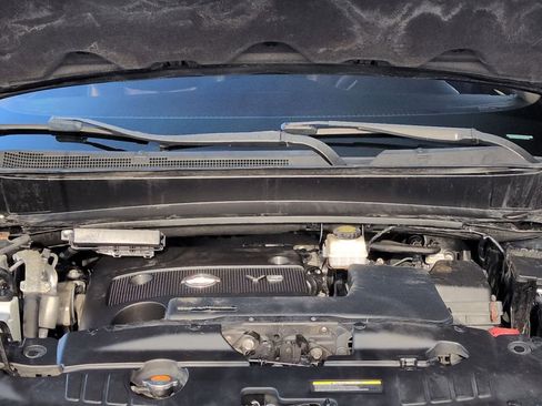 Used 2016 Nissan Pathfinder SL image 15