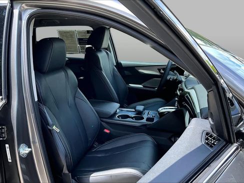Used 2024 Acura MDX SH-AWD w/ Technology Package image 9