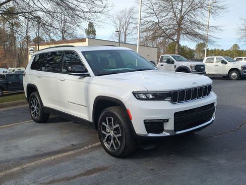 New 2025 Jeep Grand Cherokee L Limited image 7