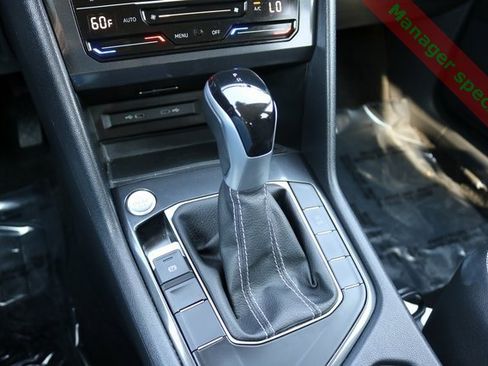 Used 2024 Volkswagen Tiguan SE image 26