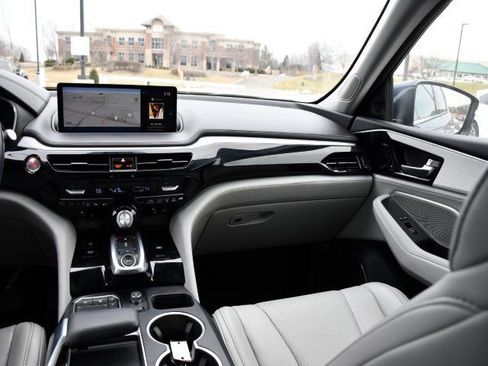 Used 2023 Acura MDX SH-AWD w/ Technology Package image 23