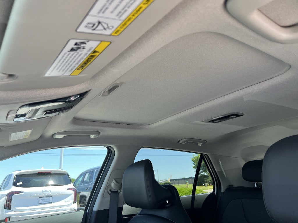 New 2026 Kia Niro Wave w/ Wave Preserve Package FWD image 22