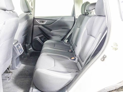 Used 2022 Subaru Forester Premium image 38