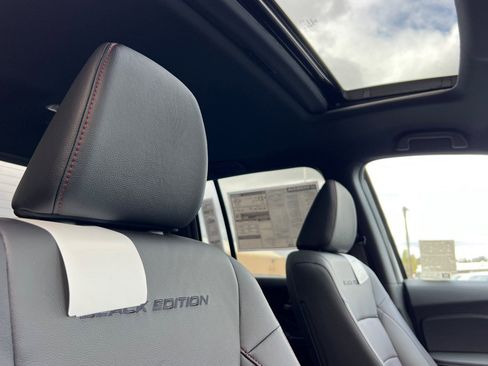 New 2026 Honda Ridgeline Black Edition image 17