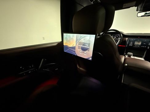 Used 2024 Land Rover Range Rover Long Wheelbase Autobiography image 76