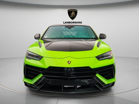 Used 2024 Lamborghini Urus Performante AWD/4WD image 2