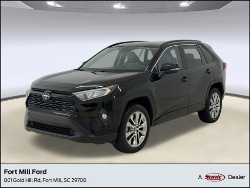 Used 2021 Toyota RAV4 XLE Premium FWD image 1