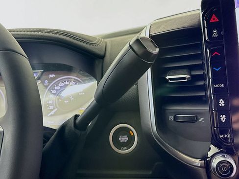 New 2026 RAM 2500 Laramie AWD/4WD image 12