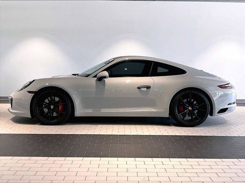 Used 2019 Porsche 911 Carrera S image 2