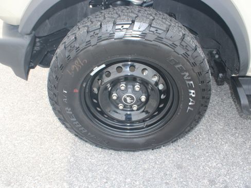 Used 2026 Ford Bronco Outer Banks AWD/4WD image 11
