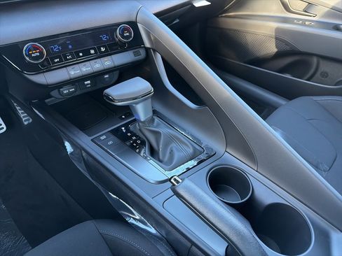 New 2026 Hyundai Elantra Sport image 25