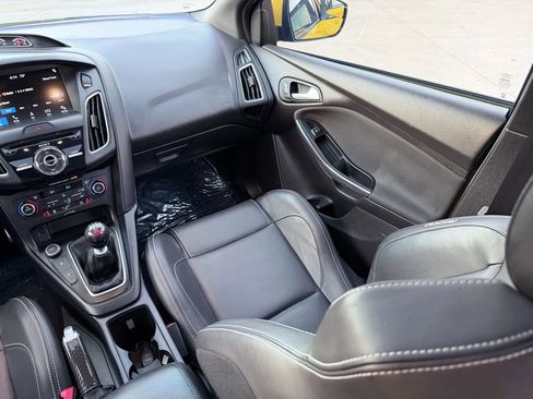 Used 2017 Ford Focus ST w/ Equipment Group 402A image 13