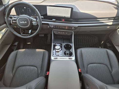 New 2026 Kia Carnival SX FWD image 21