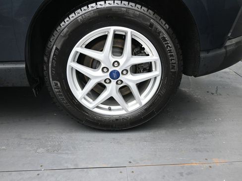 Used 2022 Ford Edge SEL w/ Convenience Package image 11