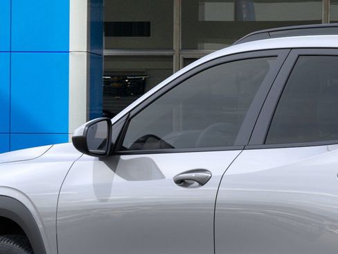 New 2026 Chevrolet Trax LT w/ Driver Confidence Package image 12