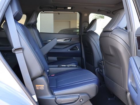 Used 2026 INFINITI QX60 Sport w/ Dark Cargo Package image 21