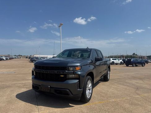 Used 2020 Chevrolet Silverado 1500 Custom w/ Custom Value Package RWD image 7