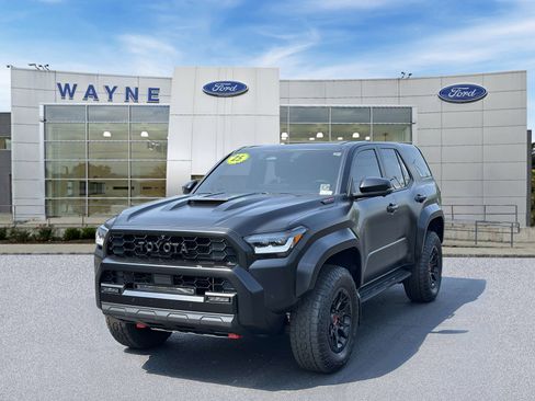 Used 2025 Toyota 4Runner TRD Pro AWD/4WD image 2