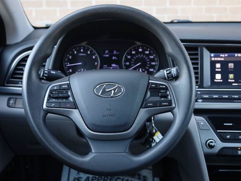 Used 2017 Hyundai Elantra SE FWD image 29