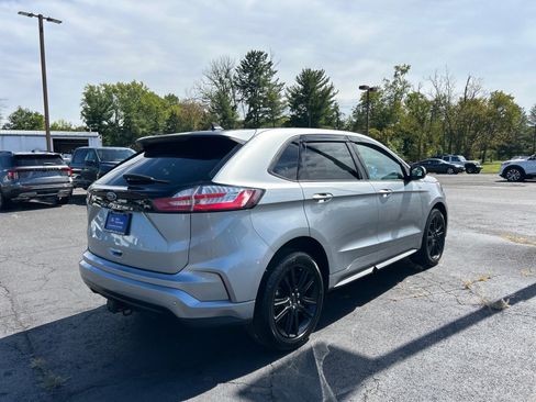 Used 2022 Ford Edge ST-Line w/ Class II Trailer Tow Package AWD/4WD image 16