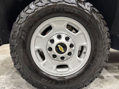 Used 2022 Chevrolet Silverado 2500 W/T w/ WT Convenience Package AWD/4WD image 26