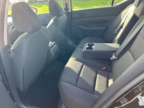 Used 2024 Nissan Altima 2.5 SV FWD image 6