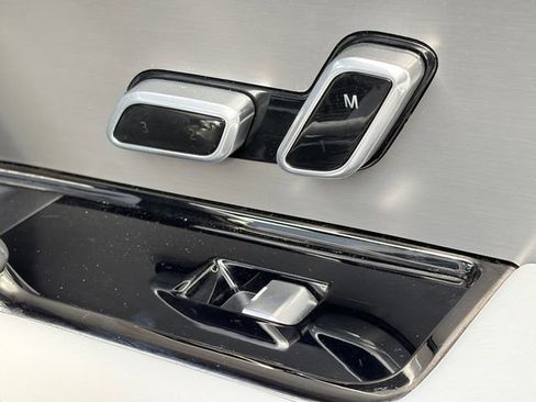 New 2025 Land Rover Range Rover Sport SE AWD/4WD image 20