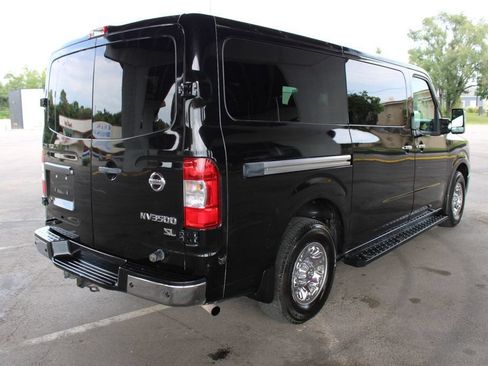 Used 2017 Nissan NV 3500 SL RWD image 6