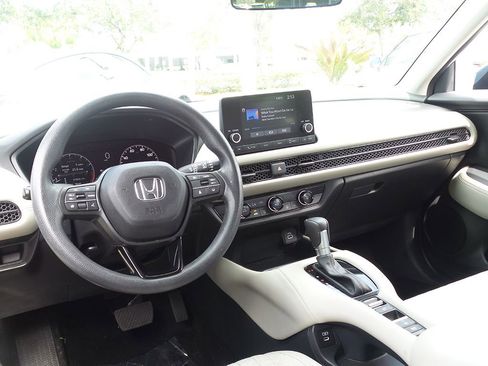 Used 2025 Honda HR-V LX image 29