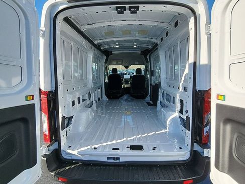 New 2026 Ford Transit 250 148 Medium Roof image 26