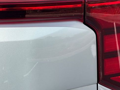 New 2026 Kia Carnival EX FWD image 34