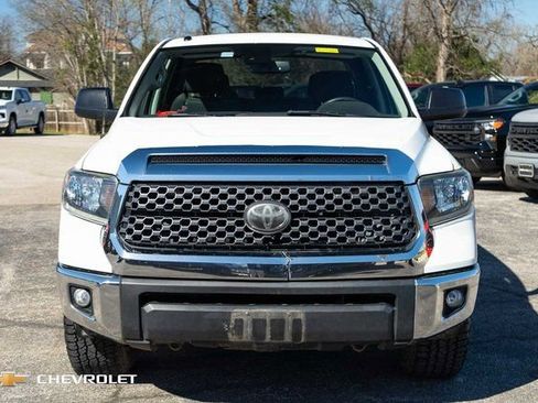 Used 2019 Toyota Tundra SR5 w/ SR5 Upgrade Package image 2