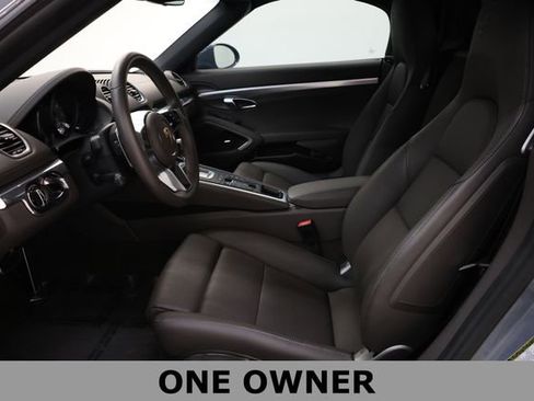 Used 2024 Porsche 718 Boxster S RWD image 9