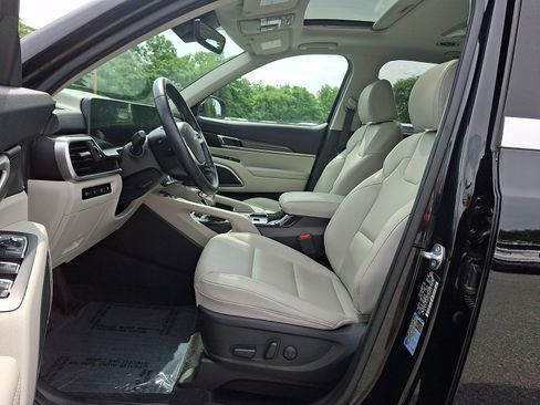 Certified 2025 Kia Telluride S AWD/4WD image 13