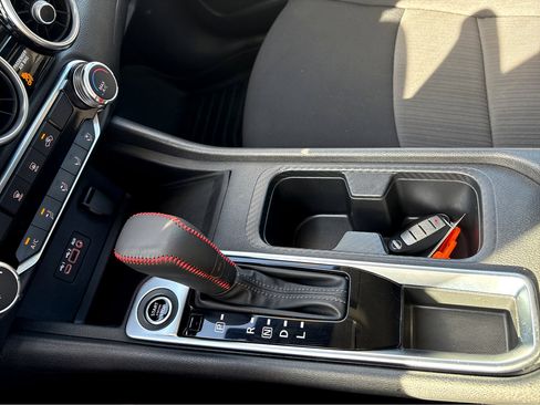 Used 2023 Nissan Sentra SV image 9