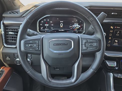 Used 2025 GMC Sierra 3500 Denali Ultimate AWD/4WD image 9