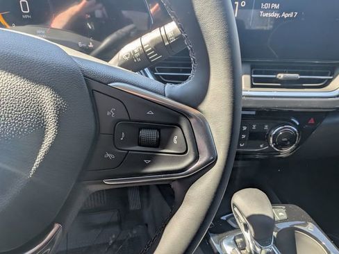 New 2026 Chevrolet Trax ACTIV w/ Sunroof Package FWD image 17