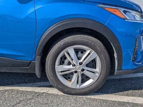 Used 2024 Nissan Kicks S FWD image 10