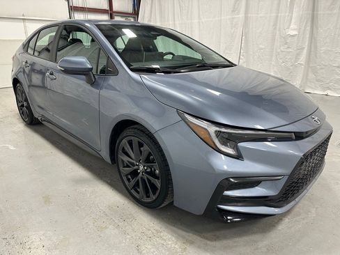Used 2025 Toyota Corolla XSE image 1