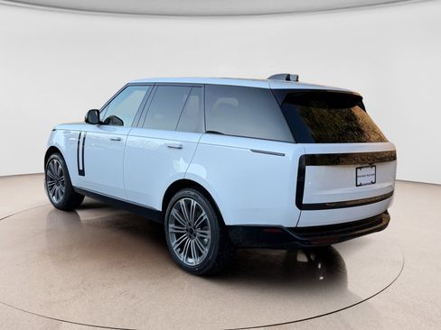 New 2026 Land Rover Range Rover SE AWD/4WD image 3