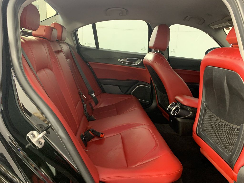 Used 2019 Alfa Romeo Giulia w/ Quick Order Package 22K Sport RWD image 35