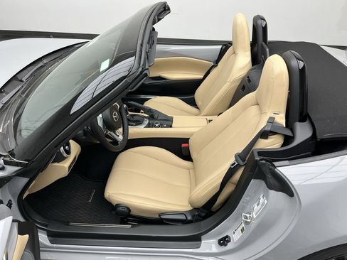 New 2026 MAZDA MX-5 Miata Grand Touring w/ Weather Package RWD image 9
