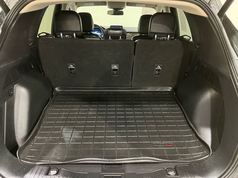 Used 2020 Ford Escape Titanium image 20